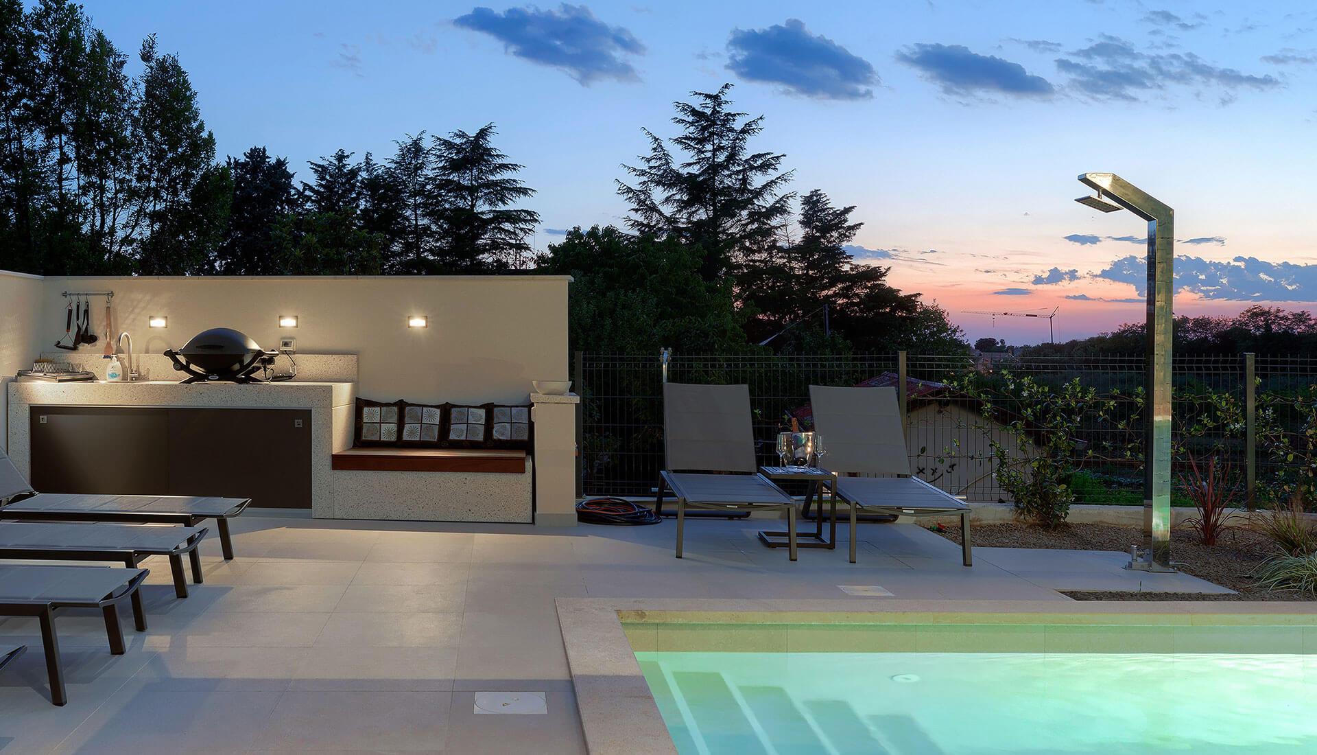 Immobilienkauf oder -verkauf kann kompliziert und stressig sein. Ich bin da, um alles so einfach wie möglich für dich zu machen.