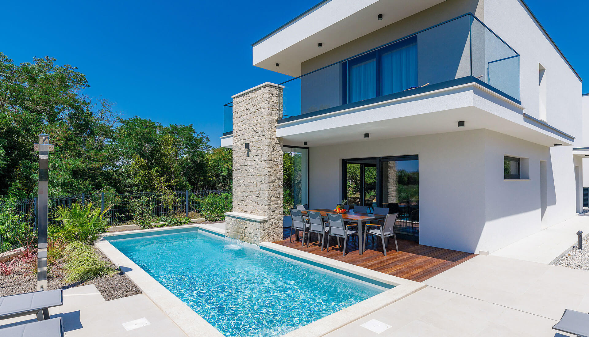 La compravendita di immobili può essere complessa e stressante. Io sono qui per renderla semplice per te.