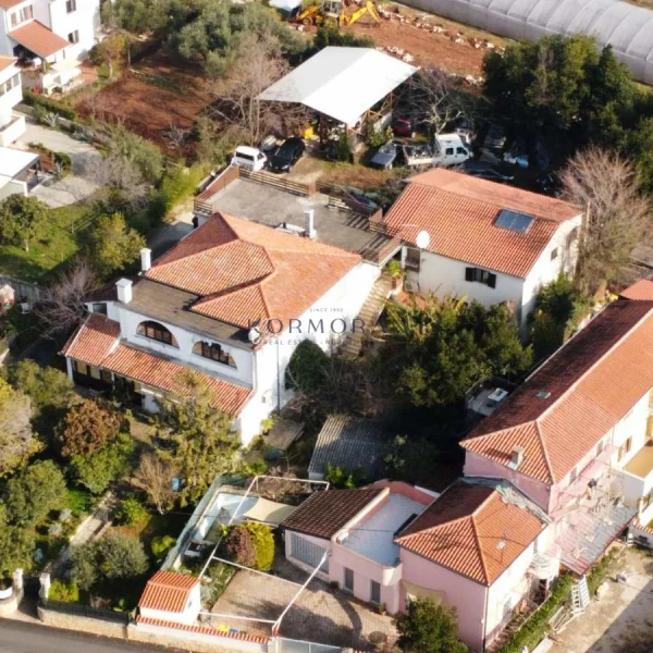 Kuća - Zambratija